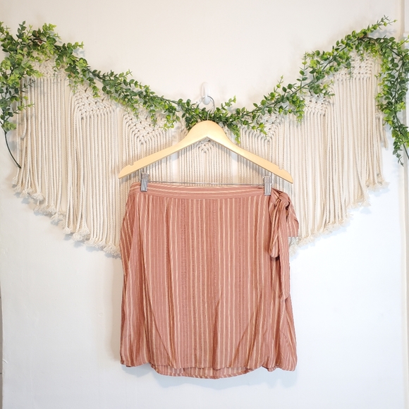 AMERICAN EAGLE Pink Striped Wrap Button Tie Mini Skirt sz L - Picture 2 of 7